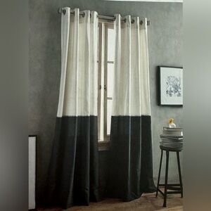 DKNY 95” one grommet panel